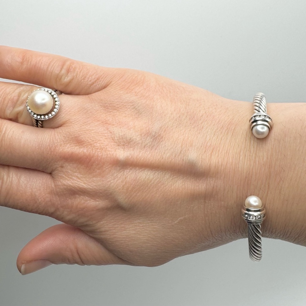 David Yurman Cable Classic Collection®
Bracelet with Pearl and Diamonds - Picture 8 of 11